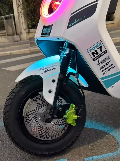 Fastest 72V 5000W High Street Bike Central Motor Fast Dirt Bike off Road Pit Road Adult Electric Scooter for Sale